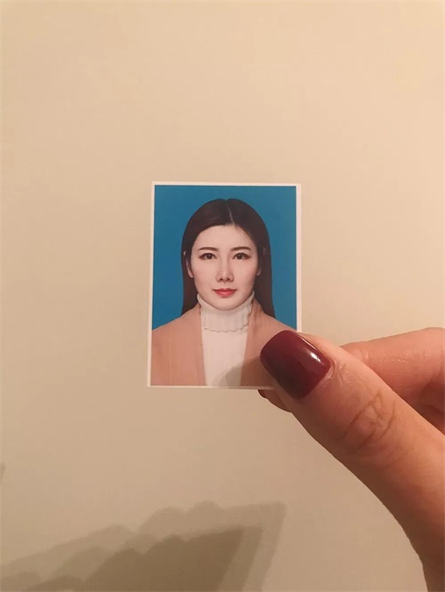 拍一张照片,就能做出一幅海报!