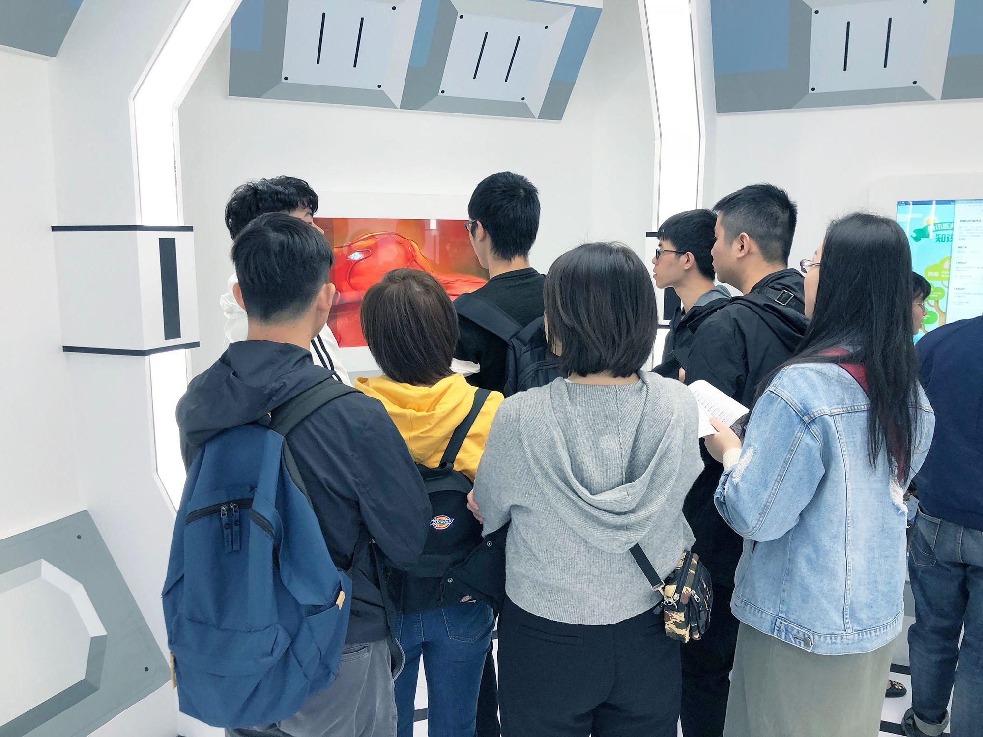 专业的设计流程是怎样的?来看腾讯的医学可视化探索案例!