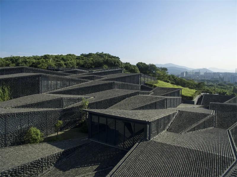 从被驱逐到神逆袭:顶尖日本建筑师、负建筑创始人隈研吾