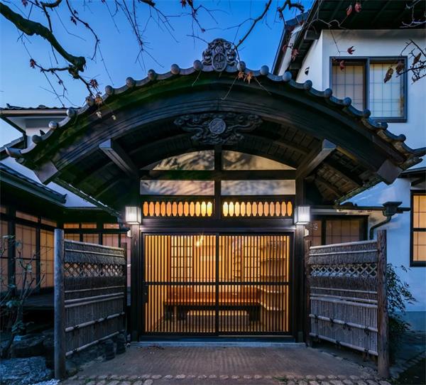 从被驱逐到神逆袭:顶尖日本建筑师、负建筑创始人隈研吾