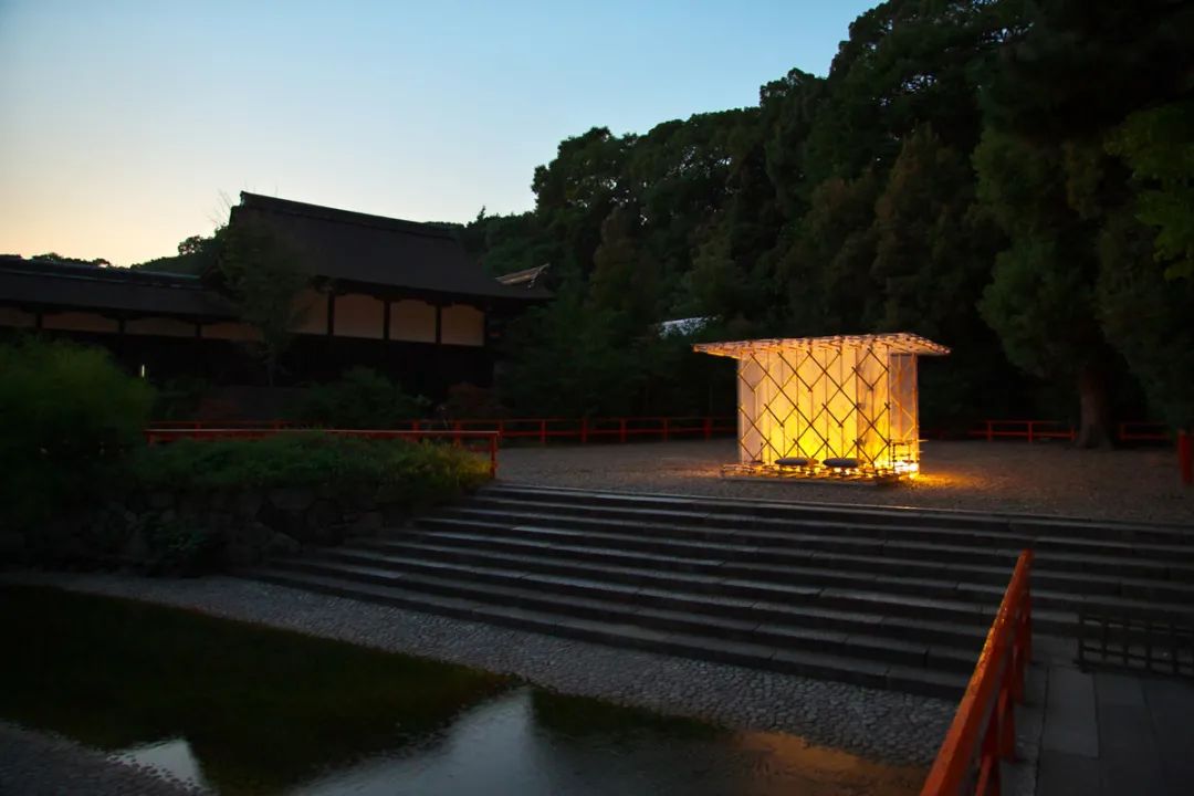从被驱逐到神逆袭:顶尖日本建筑师、负建筑创始人隈研吾
